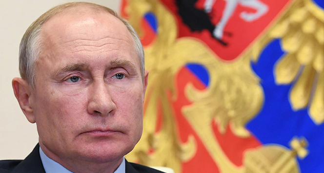 Putin sanksiyaların Rusiya üçün müəyyən problemlər yaratdığını deyib