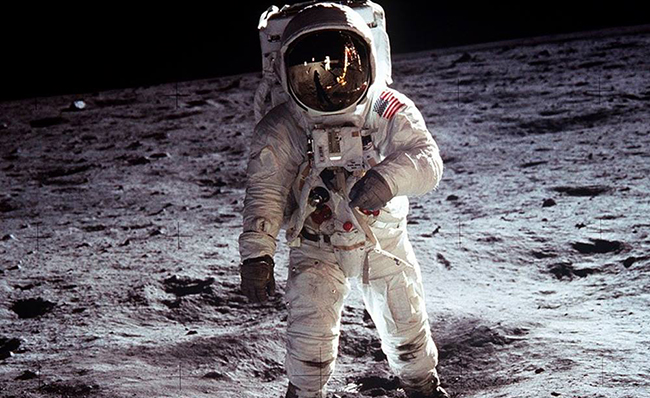 Kosmosda olarkən astronavtın kostyumu deşilərsə... Bu barədə elmi fantastik ssenari də yazıla bilər!