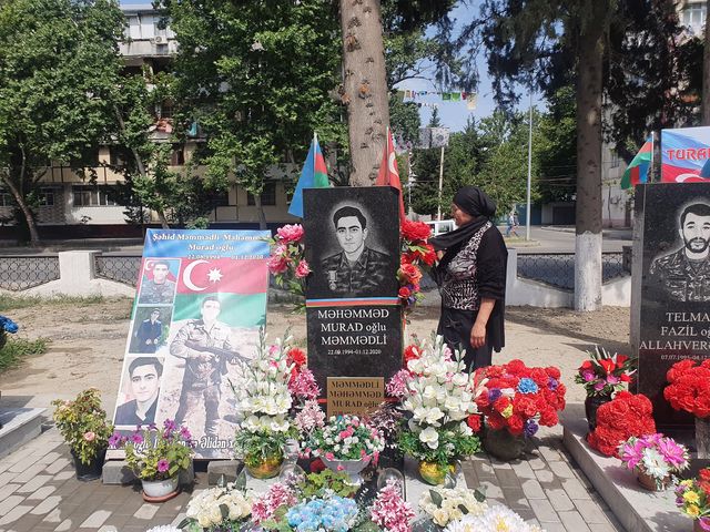 D&uuml;nyaya gələn &ouml;vladını g&ouml;rə bilməyən şəhid... - Fotolar