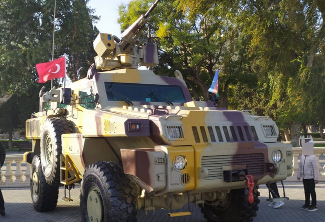 &ldquo;Bu Vətən torpağın qara bağrında, Sıra dağlar kimi duranlarındır!&rdquo; - &ldquo;Zəfər&rdquo; yarmarkasından FOTOLAR