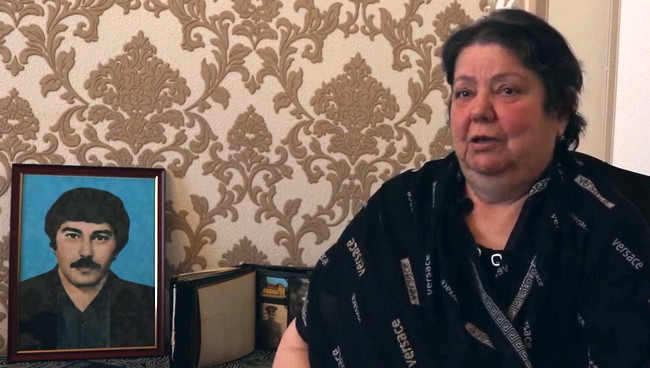 "Qızı Leyla 1 yaşında idi, atasının ayaqlarına dolaşıb saxlamaq istəyirdi"