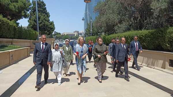 T&uuml;rkiyənin ailə və sosial xidmətlər naziri Derya Yanık Azərbaycanda işg&uuml;zar səfərdə olub