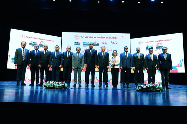 &Ccedil;oxşaxəli mədəniyyət və incəsənət tədbiri olan &ldquo;T&uuml;rkiyə Mədəniyyət Yolu Festivalları&rdquo; başlayır