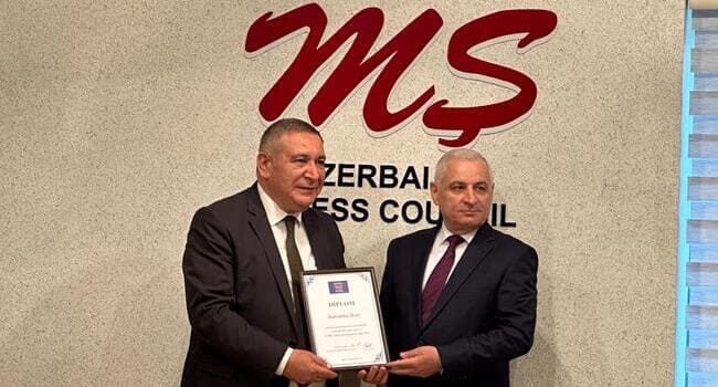 Əməkdar jurnalist, publisist yazı&ccedil;ı Bahəddin Həzinin 60 illik yubileyi qeyd edilib - Video