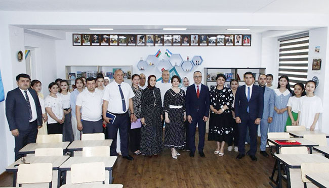 &Ouml;zbəkistan universitetində Seyid Əzim Şirvani adına auditoriya a&ccedil;ılıb