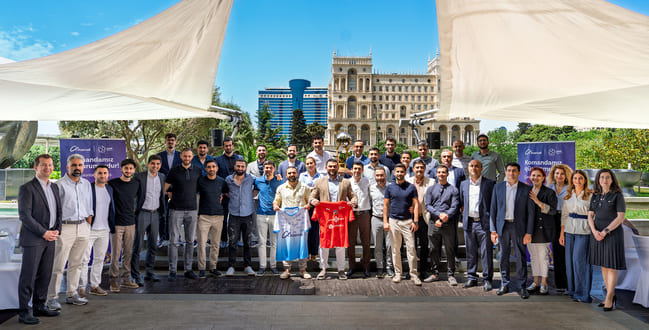 Azercell d&uuml;nya &ccedil;empionlarını təbrik etdi