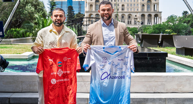 Azercell dünya çempionlarını təbrik etdi