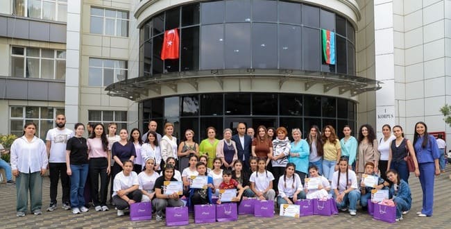 Azercell diqqət və qayğıya ehtiyacı olan iki nəsli bir araya gətirdi