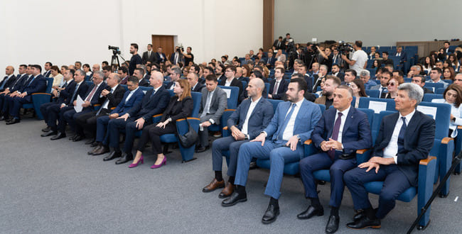 Veysəloğlu Şirkətlər Qrupundan Qarabağ Universitetinə təhsil dəstəyi – 50 tələbəyə təqaüd ayrıldı