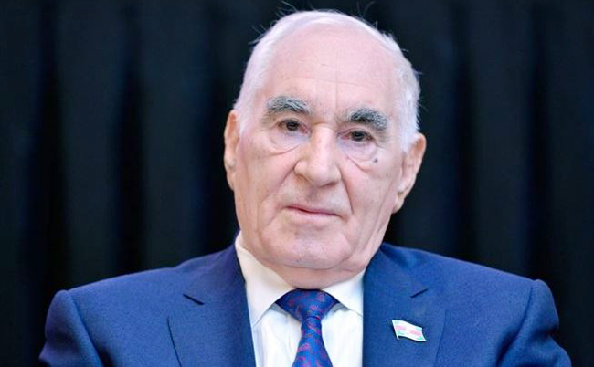 Köhnə Kişinin portret cizgiləri və ya gecikmiş rekviyem