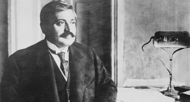 "Ermənilərin deportasiyasında rolu olan Tələt Paşanın adını T&uuml;rkiyə-Ermənistan sərhədinə vermək olar"