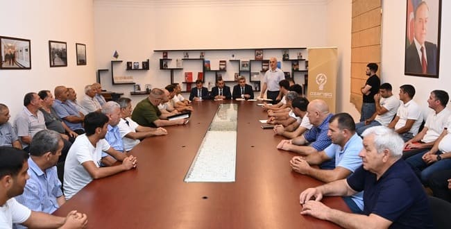 &ldquo;Azərişıq&rdquo; ASC-nin n&uuml;mayəndələri G&ouml;y&ccedil;ayda fermer və sahibkarlarla g&ouml;r&uuml;ş&uuml;b