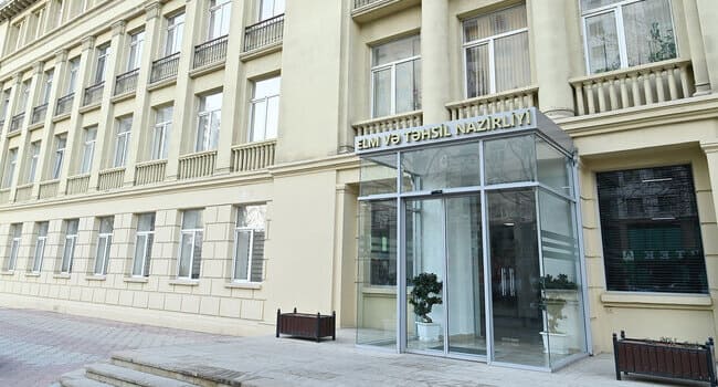 Bu tədris ilindən attestatlar elektron formada təqdim olunacaq