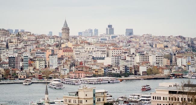 &ldquo;Xarici vətəndaşın T&uuml;rkiyədə yaşayış icazəsi (oturumu) və ya rəsmi gəlirləri varsa, ipoteka krediti g&ouml;t&uuml;rmək imkanı da var&rdquo;