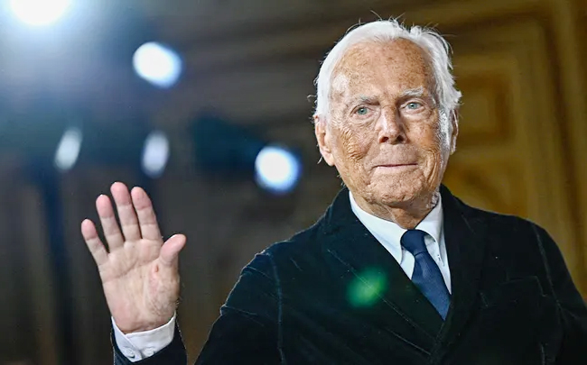 "Armani" imperatorunun sonu: Milyardların bitdiyi yer &ndash; ki&ccedil;ik kənd qəbiristanlığı