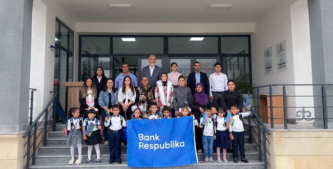 Bank Respublika Ağdamda ilk dəfə məktəbə gedəcək birinciləri sevindirdi
