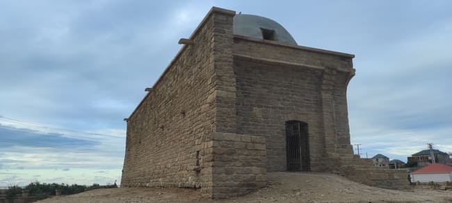"Qum hamamı"... "Pirşağıda yerləşən qədim hamam Azərbaycan memarlığının dəyərli n&uuml;munəsidir" - Video
