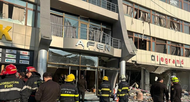 Bakıdakı plazada partlayışın səbəbi: yol &ccedil;əkilişində məsuliyyətsizlik, yoxsa...