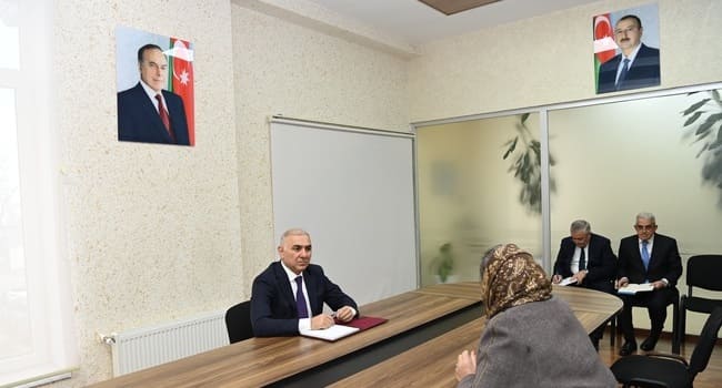 &ldquo;Azərişıq&rdquo; ASC-nin sədri V&uuml;qar Əhmədov Qəbələdə vətəndaşları qəbul edib
