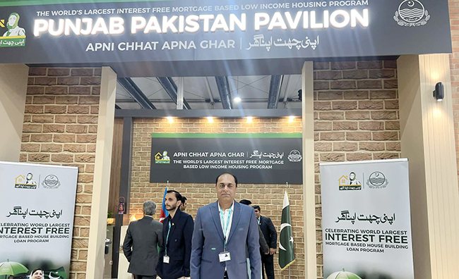 Pakistanlı rəsmi: &ldquo;Apni Chhat Apna Ghar&rdquo; layihəsi ilə 200 min ailə ev sahibi olub