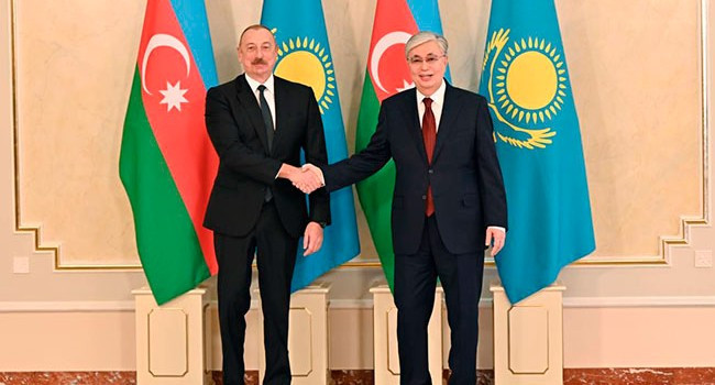 Azərbaycan ilə Qazaxıstan arasında siyasi əlaqələrin "zirvə"sində dərinləşən konstruktiv dialoq